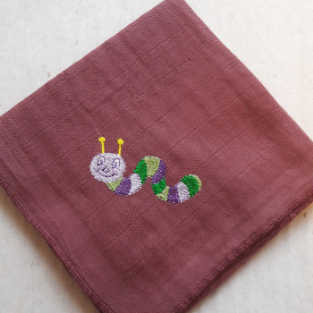 Nuscheli 60x60 Raupe